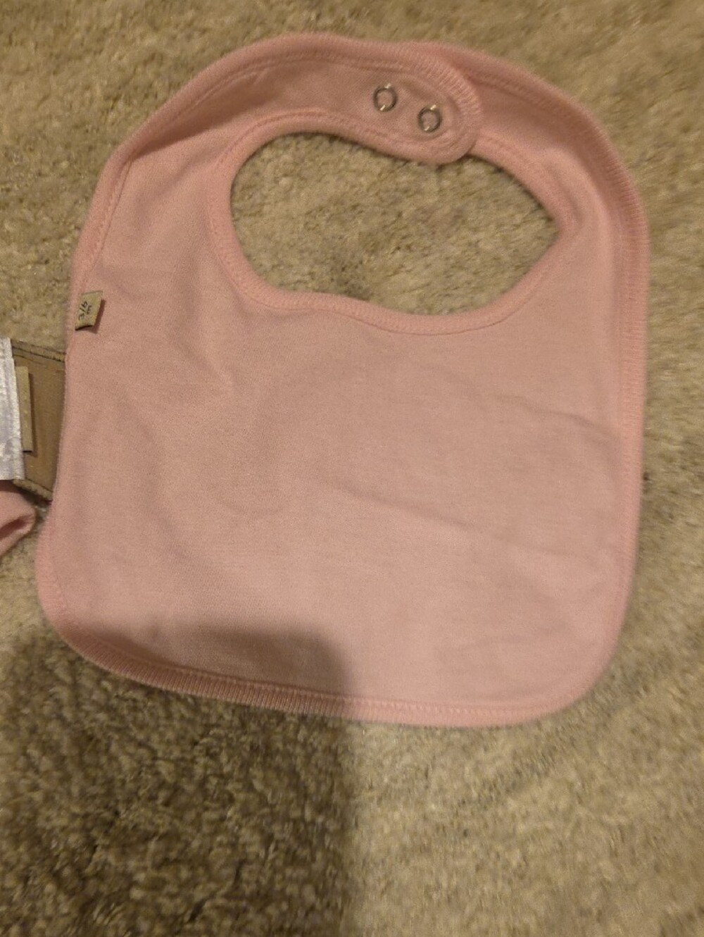 Gucci Pink Baby Hat and Bib Set with Signature Green-Red Stripe - Picture 8 of 10